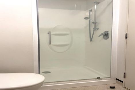 Photo of property in Budget Car Rental, 2/81 Ghuznee Street, Te Aro, Wellington, 6011