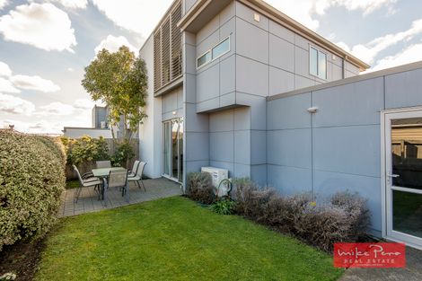Photo of property in 21 Picton Avenue, Riccarton, Christchurch, 8011