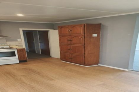 Photo of property in 40 Ruskin Road, Newlands, Wellington, 6037