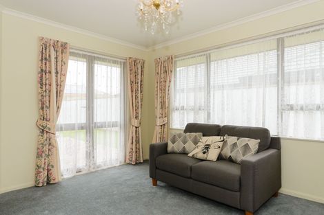 Photo of property in 14 Woodgate Court, Fitzherbert, Palmerston North, 4410