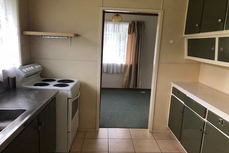 Photo of property in 25 Temuri Place, Glendene, Auckland, 0602