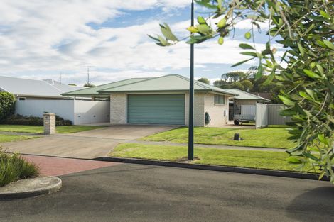 Photo of property in 26 Pohutukawa Grove, Lytton West, Gisborne, 4010