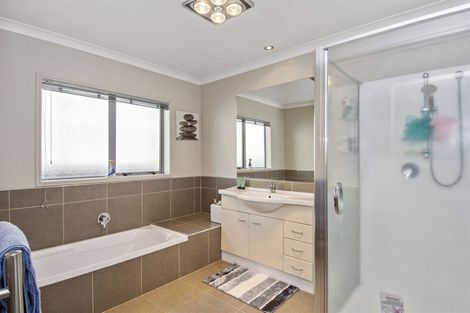 Photo of property in 34 Danny Place, Pyes Pa, Tauranga, 3112