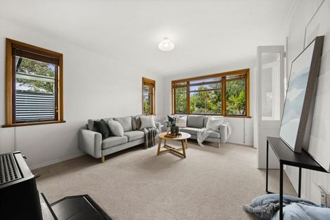 Photo of property in 12 Cambridge Road, Martinborough, 5711