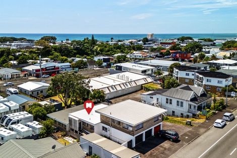 Photo of property in 2/194 Powderham Street, New Plymouth, 4310