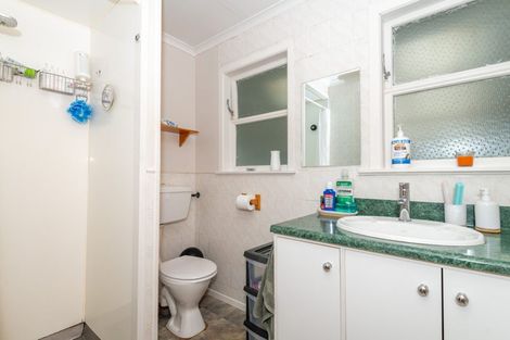 Photo of property in 5 The Strand, Wainuiomata, Lower Hutt, 5014