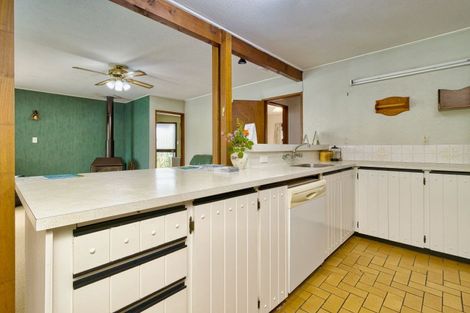 Photo of property in 11 Deakin Place, Clive, 4102