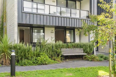Photo of property in 2/24 Tahuhu Road, Mount Wellington, Auckland, 1062