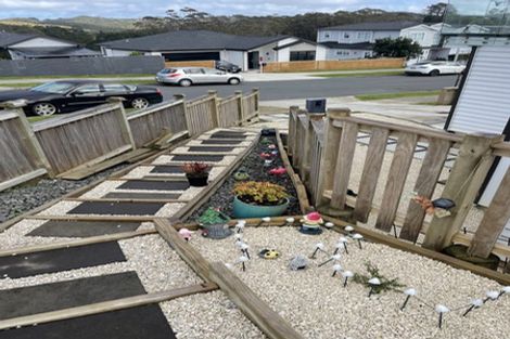 Photo of property in 18 Takurua Terrace, Orewa, 0931