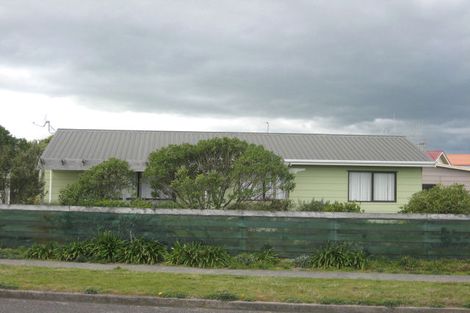 Photo of property in 56 Kahukura Avenue, Waitarere Beach, Levin, 5510