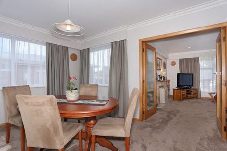 Photo of property in 17 Henare Street, West End, Palmerston North, 4412