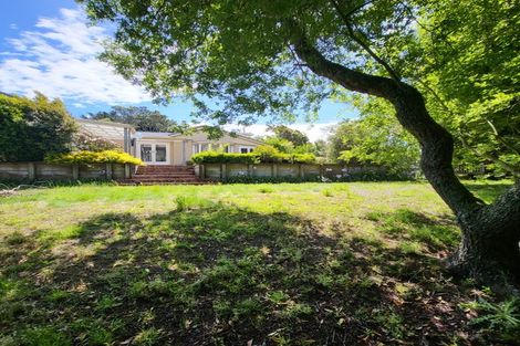 Photo of property in 10 Hillview Crescent, Paparangi, Wellington, 6037