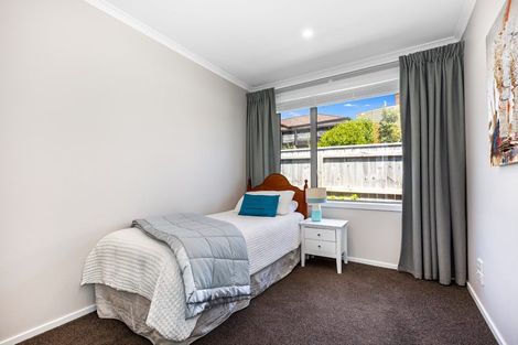 Photo of property in 5 Margaret Shields Avenue, Aotea, Porirua, 5024