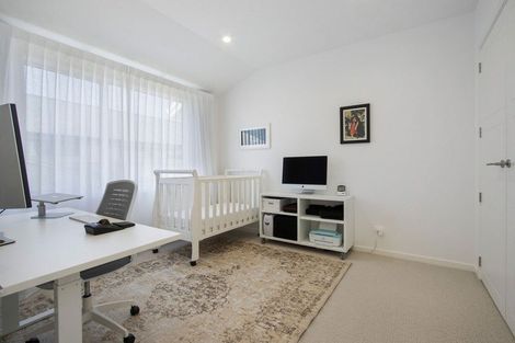 Photo of property in 2 Goldstone Place, Omokoroa, 3114