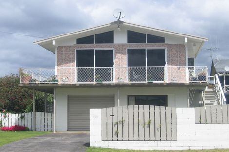 Photo of property in 29 Leo Street, Waihi Beach, 3611