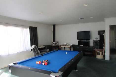 Photo of property in 8a Domain Street, Waiuku, 2123