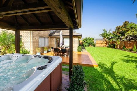 Photo of property in 8 Scotsmoor Drive, Wattle Downs, Auckland, 2103