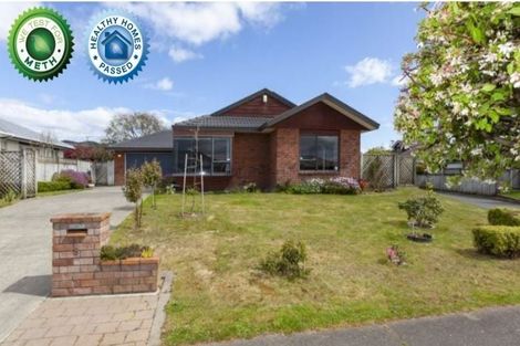 Photo of property in 8 Cranbrook Grove, Waikanae, 5036