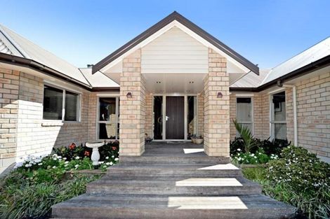 Photo of property in 67 Old Barn Road, Opaheke, Papakura, 2584