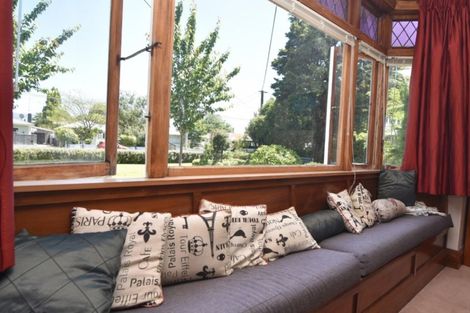 Photo of property in 10 Armstrong Avenue, Carterton, 5713