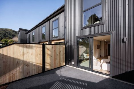 Photo of property in 2/3 Raukawa Street, Stokes Valley, Lower Hutt, 5019
