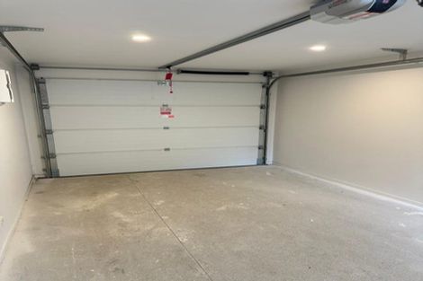 Photo of property in 723a Massey Road, Mangere, Auckland, 2022