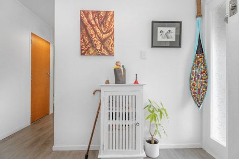 Photo of property in 8 Simpson Place, Whitianga, 3510