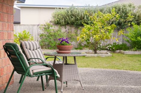 Photo of property in 40 Campion Road, Waikanae Beach, Waikanae, 5036