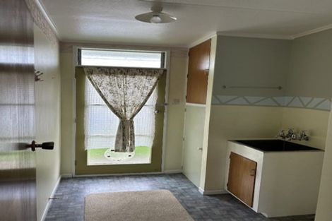 Photo of property in 17b Cambridge Street, Pahiatua, 4910