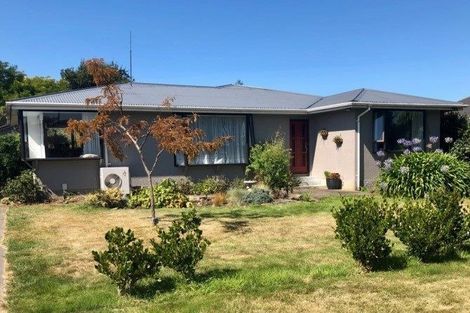 Photo of property in 5 Watkins Drive, Rangiora, 7400