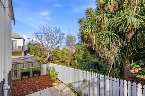 Photo of property in 69 Oxford Street, Lyttelton, 8082