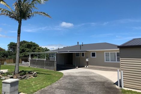 Photo of property in 11 North Street, Waitara, 4320