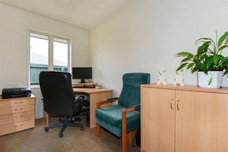 Photo of property in 8 Napoleon Close, Harewood, Christchurch, 8051