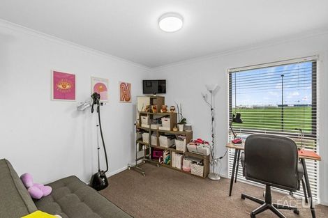 Photo of property in 28 Rahopuru Road, Westgate, Auckland, 0614