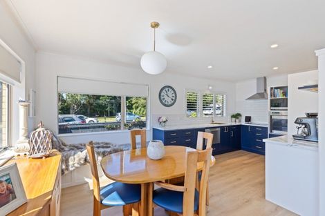 Photo of property in 1/122 Clawton Street, Westown, New Plymouth, 4310