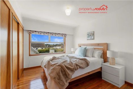 Photo of property in 14 Barrett Street, Westown, New Plymouth, 4310