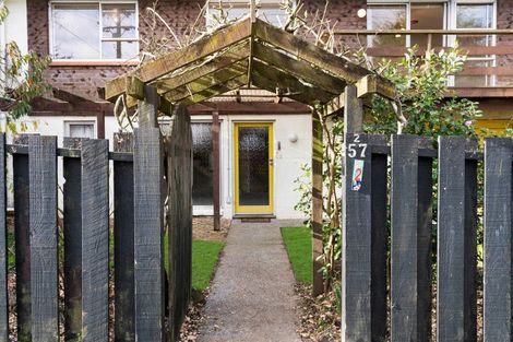 Photo of property in 2/57 Moana Avenue, One Tree Hill, Auckland, 1061