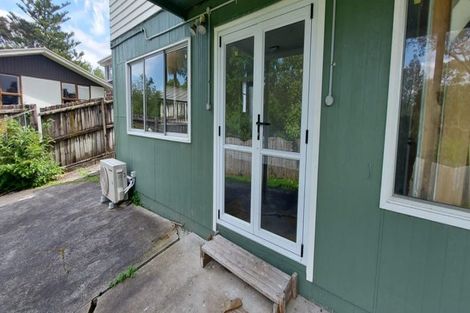 Photo of property in 12 Surat Place, Glen Eden, Auckland, 0602