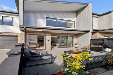 Photo of property in 10b Windlass Street, Long Bay, Auckland, 0630