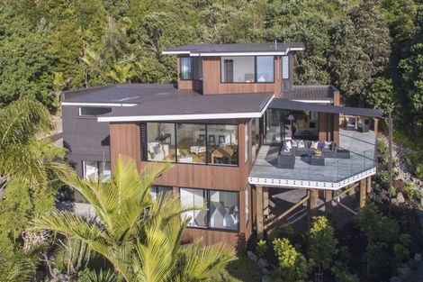 Photo of property in 11b Duncansby Road, Stanmore Bay, Whangaparaoa, 0932