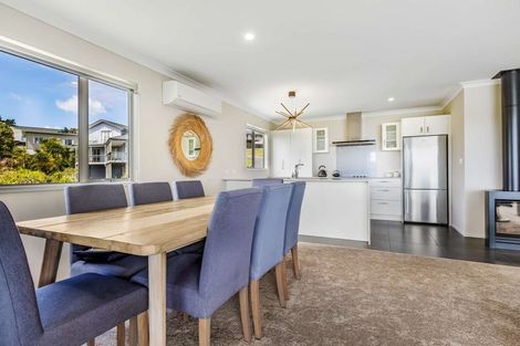 Photo of property in 16 Midgard Road, Coopers Beach, 0420