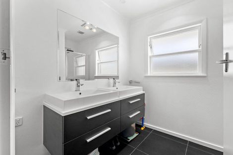 Photo of property in 10 Hurley Place, Awapuni, Palmerston North, 4412