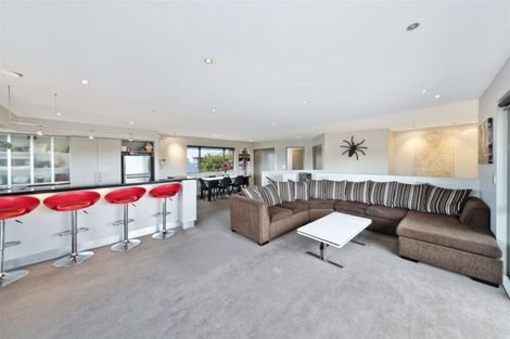 Photo of property in 51 Strowan Road, Strowan, Christchurch, 8052