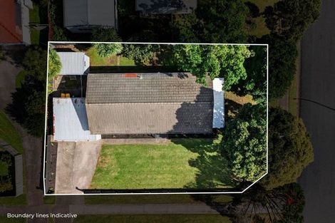 Photo of property in 7 Hinton Place, Weymouth, Auckland, 2103