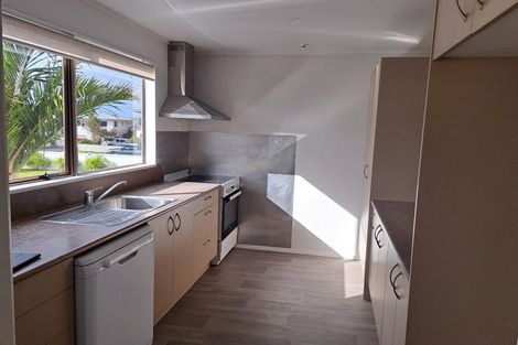 Photo of property in 3 Manaia View Road, One Tree Point, 0118