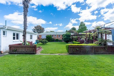 Photo of property in 14 Clements Crescent, Queenwood, Hamilton, 3210