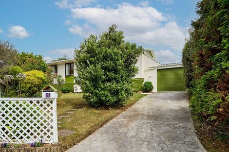 Photo of property in 4 Kivell Street, Ranui, Porirua, 5024