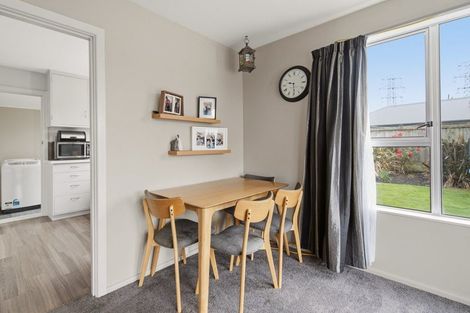 Photo of property in 4/122 Middlepark Road, Sockburn, Christchurch, 8042