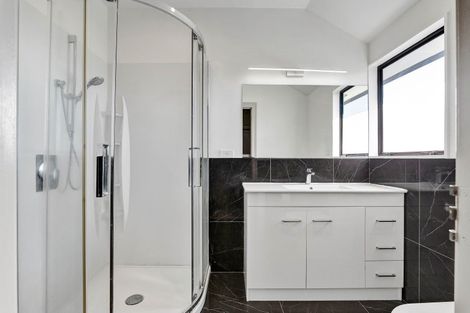Photo of property in 90a Govett Avenue, Frankleigh Park, New Plymouth, 4310