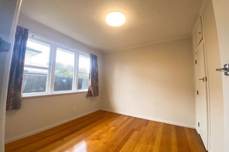Photo of property in 13 Helga Crescent, Te Atatu Peninsula, Auckland, 0610